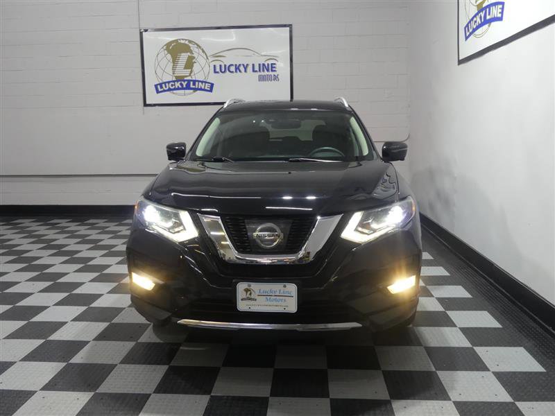 Used 2017 Nissan Rogue SL w/ SL HEV Premium Package image 2