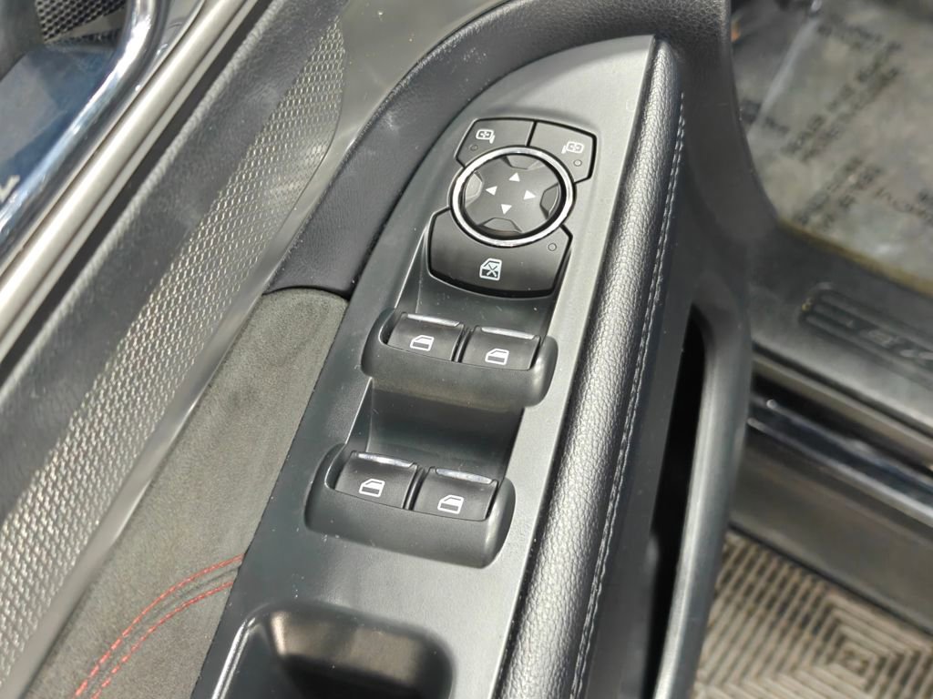 Used 2018 Ford Explorer XLT w/ XLT Appearance Package image 55