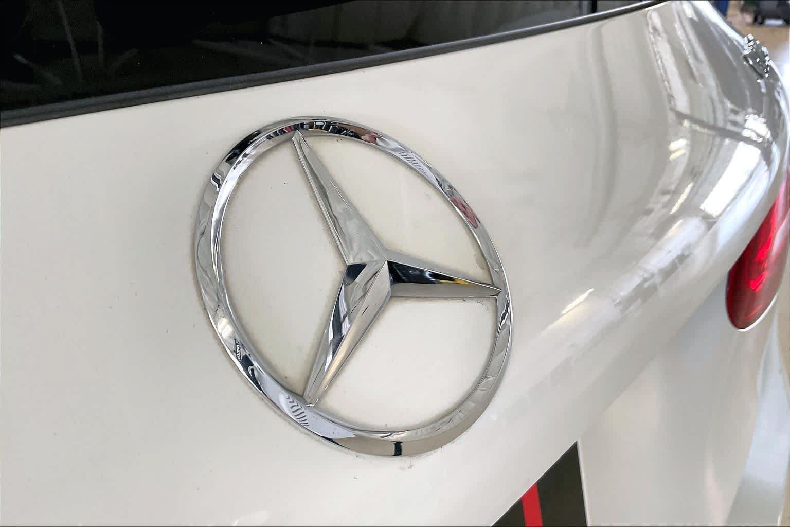 Used 2018 Mercedes-Benz GLC 43 AMG 4MATIC image 31