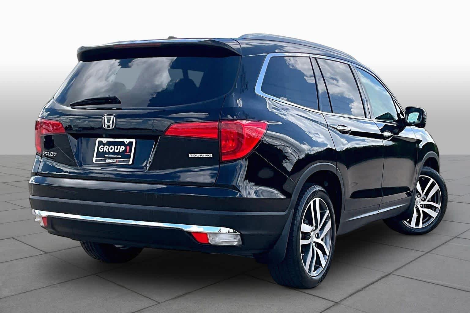 Used 2016 Honda Pilot Touring image 13