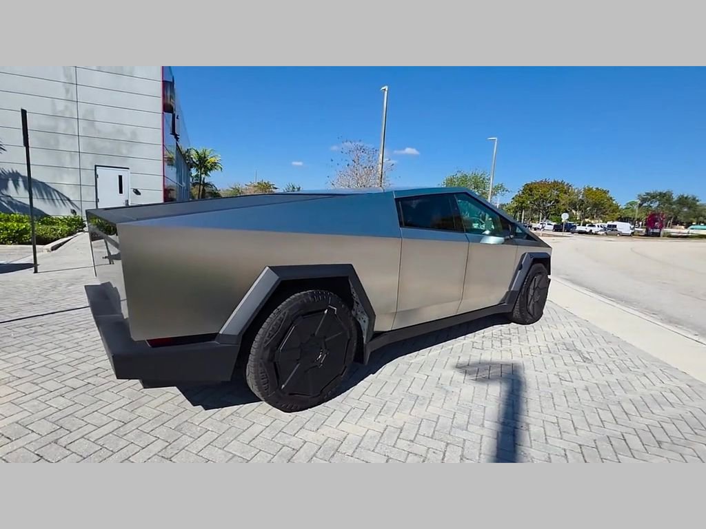 Used 2024 Tesla Cybertruck AWD Crew Cab image 53