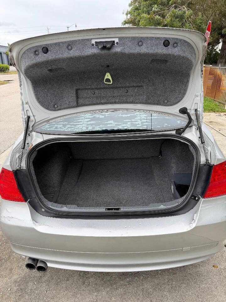 Used 2009 BMW 328i 328i 4dr Sedan image 10