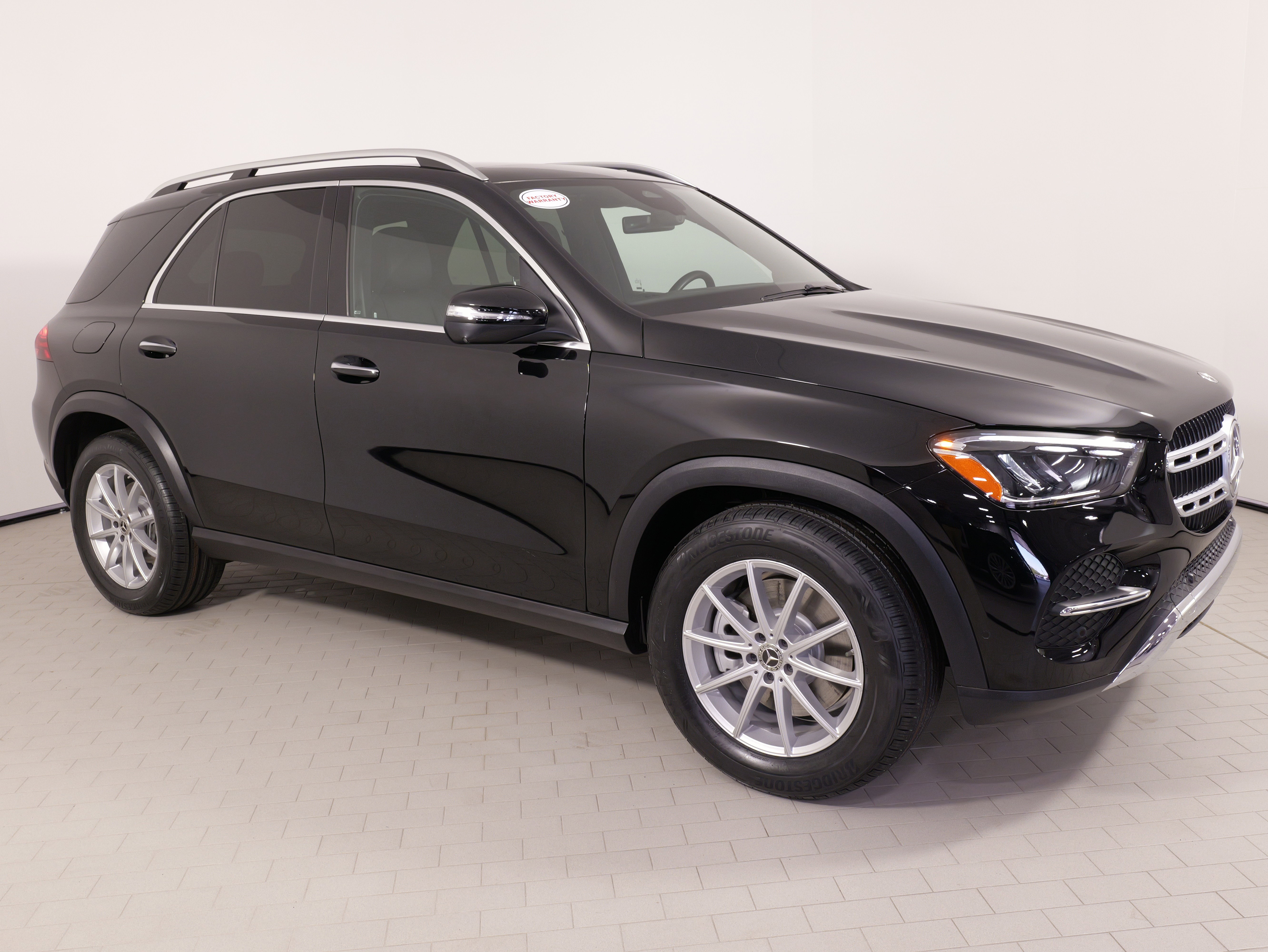 Used 2025 Mercedes-Benz GLE 450e 4MATIC w/ Winter Package image 8