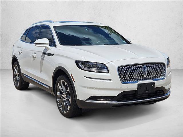 Used 2023 Lincoln Nautilus Reserve FWD image 3