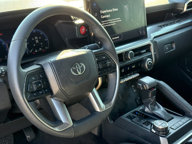 Used 2025 Toyota Tacoma TRD Off-Road AWD/4WD image 18