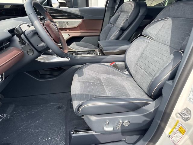 New 2026 Lincoln Nautilus Black Label w/ Jet Appearance Package AWD/4WD image 17