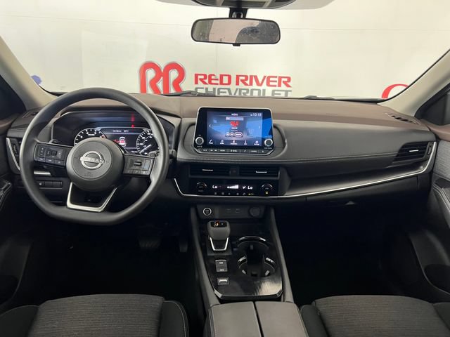 Used 2023 Nissan Rogue SV FWD image 13