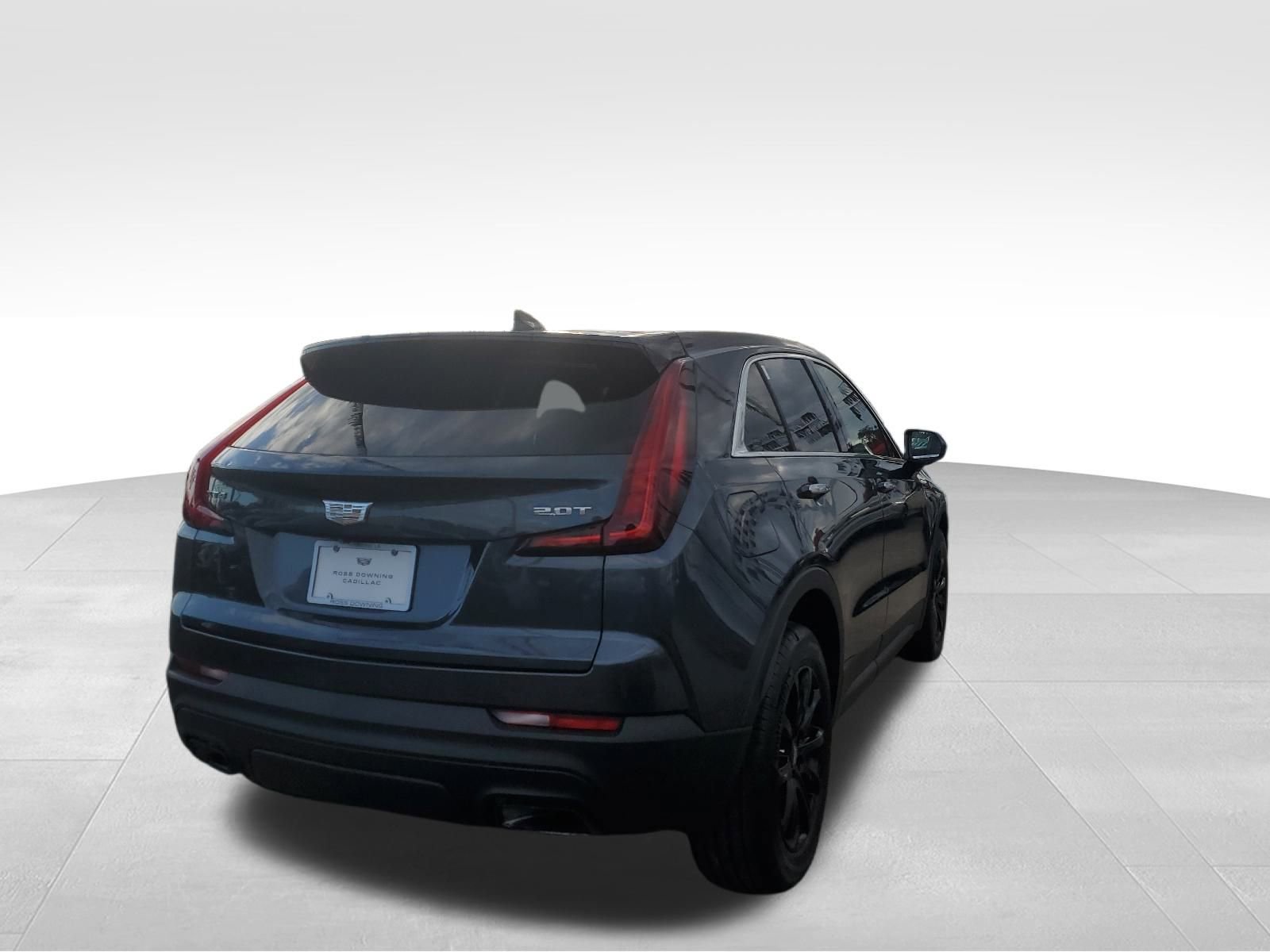 Used 2019 Cadillac XT4 Luxury image 4