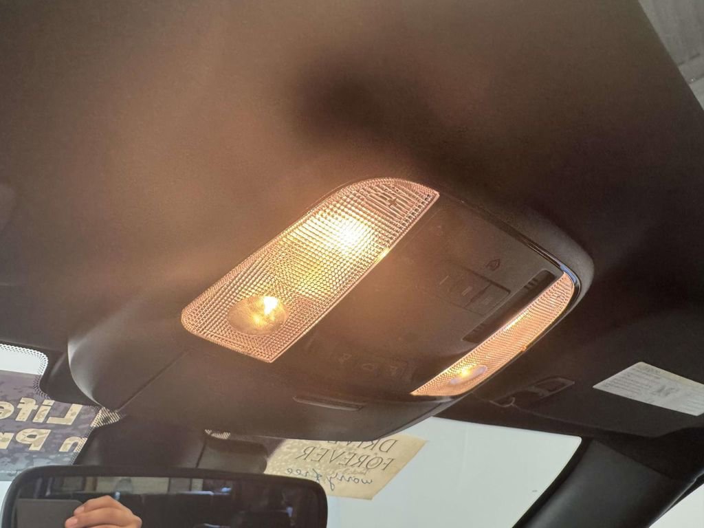 Used 2022 Dodge Durango GT image 29