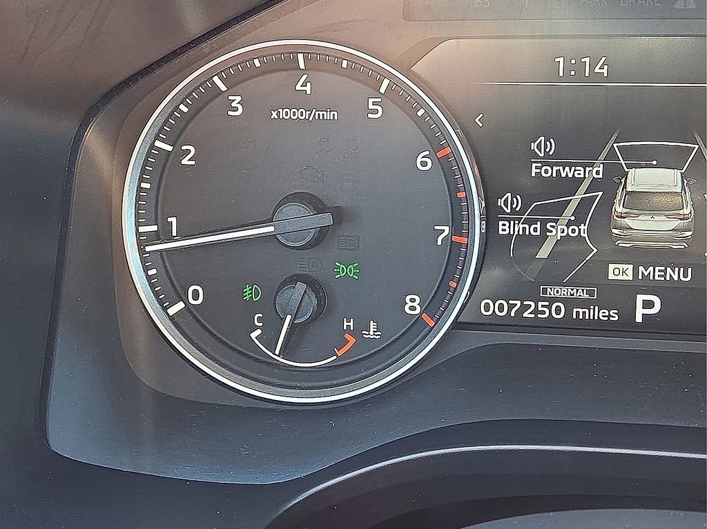 Used 2025 Mitsubishi Outlander SE image 28