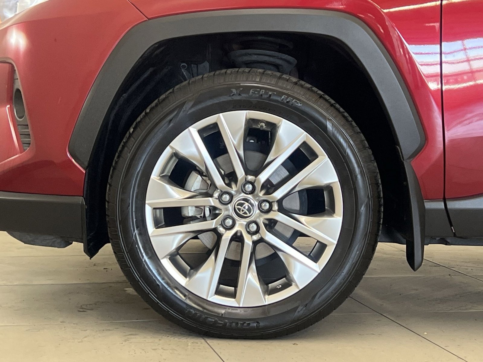 Used 2019 Toyota RAV4 XLE Premium w/ Cold Weather Package AWD/4WD image 11