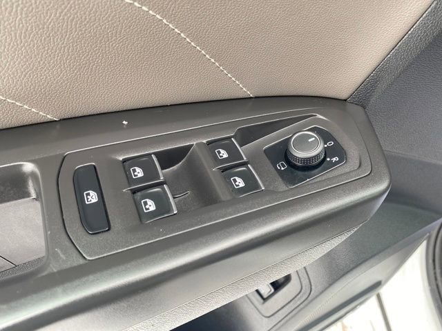 Used 2023 Volkswagen Atlas SEL Premium AWD/4WD image 17