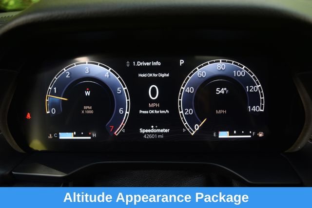 Used 2023 Jeep Grand Cherokee L Laredo AWD/4WD image 3