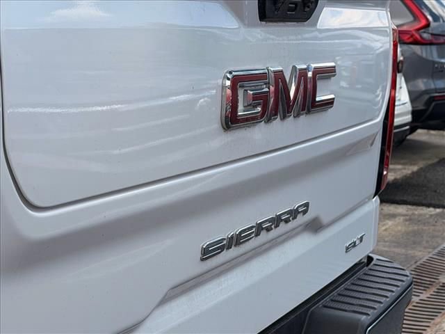 Used 2024 GMC Sierra 1500 SLT w/ SLT Premium Plus Package AWD/4WD image 6