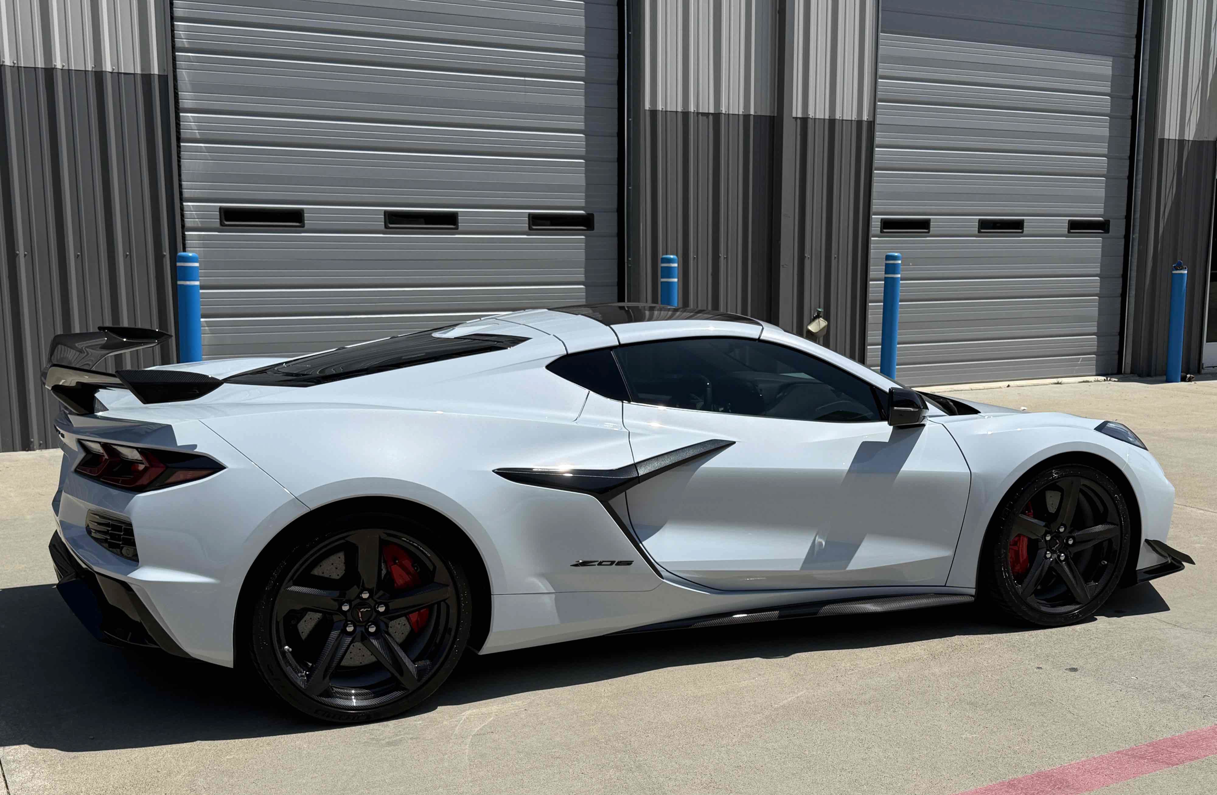 Used 2023 Chevrolet Corvette Z06 Coupe w/ 3LZ w/ Engine Appearance Package RWD image 23