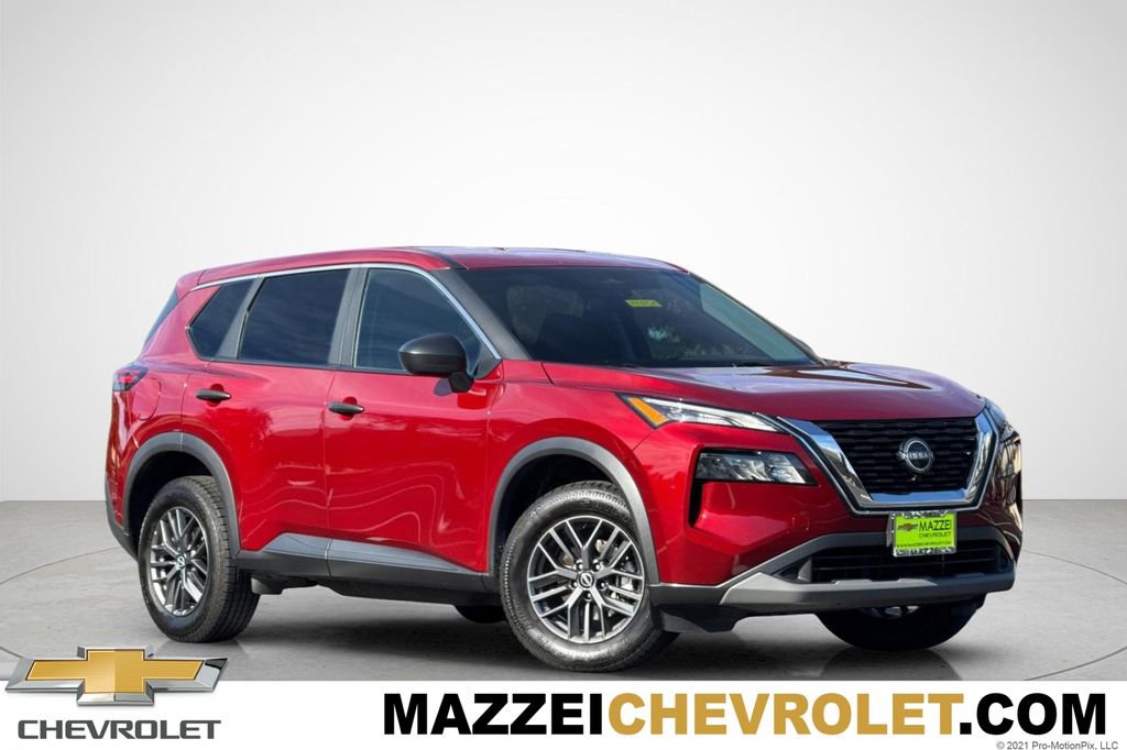 Used 2023 Nissan Rogue S image 1