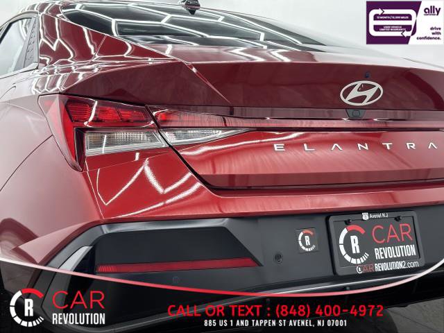 Used 2024 Hyundai Elantra Limited FWD image 59