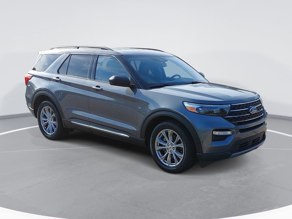 Used 2021 Ford Explorer XLT w/ Equipment Group 202A RWD image 3