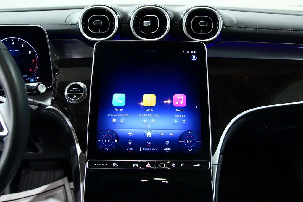 Used 2025 Mercedes-Benz GLC 300 4MATIC image 20