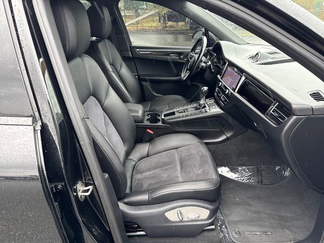 Used 2021 Porsche Macan image 13