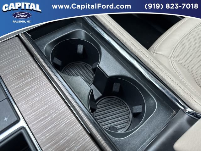 Certified 2024 Ford Expedition Limited image 32