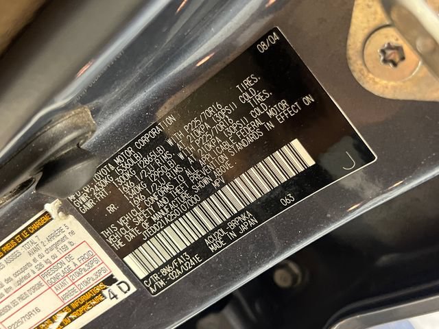 Used 2005 Toyota Highlander 2WD w/ 3rd Row image 21