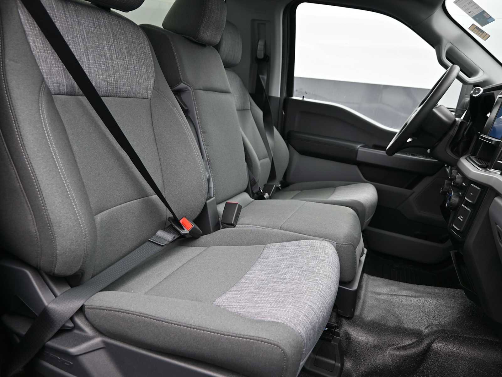 New 2025 Ford F350 XLT image 11