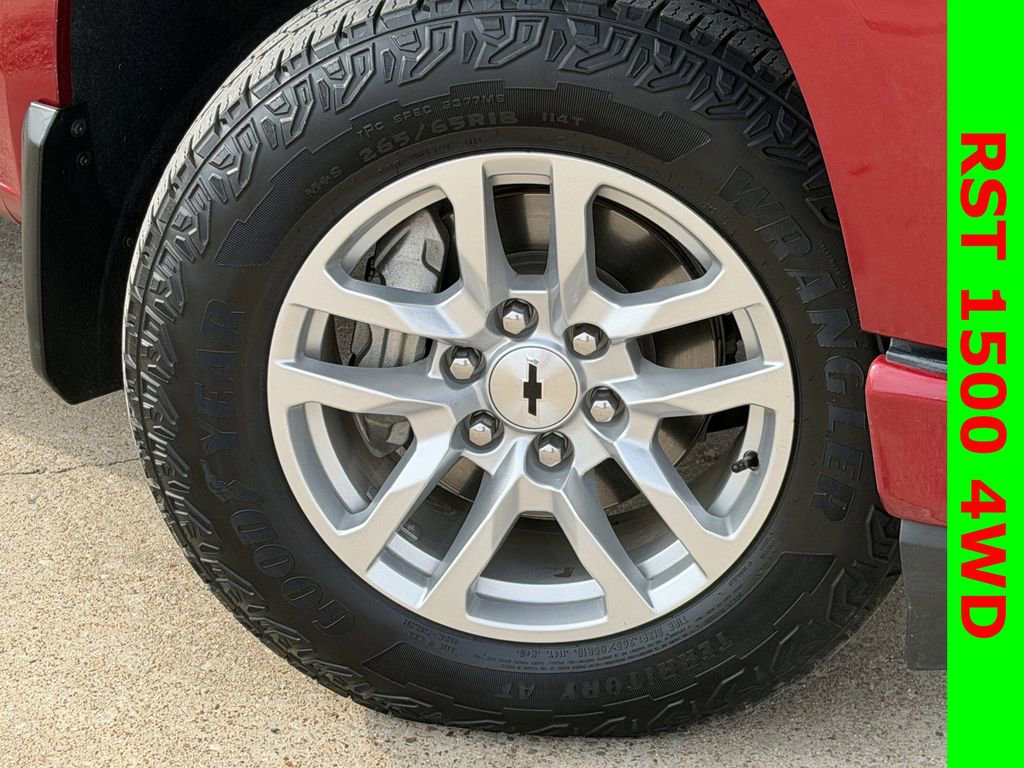 Used 2021 Chevrolet Silverado 1500 RST image 10