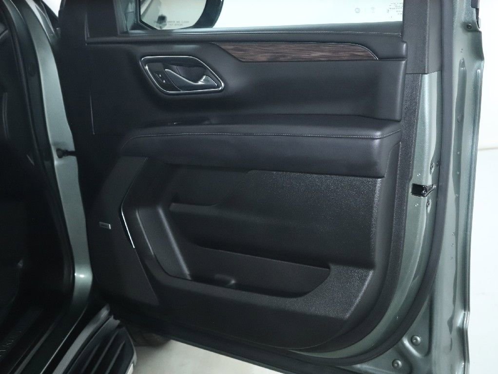 Used 2024 Chevrolet Tahoe LT image 34