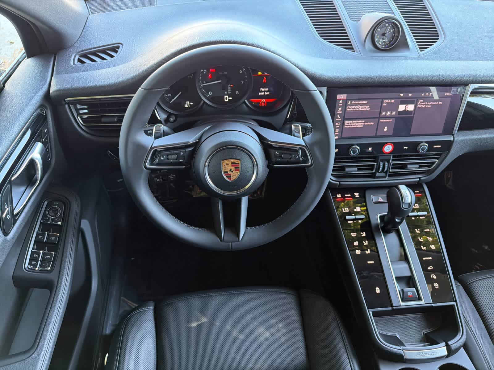 New 2026 Porsche Macan AWD/4WD image 15