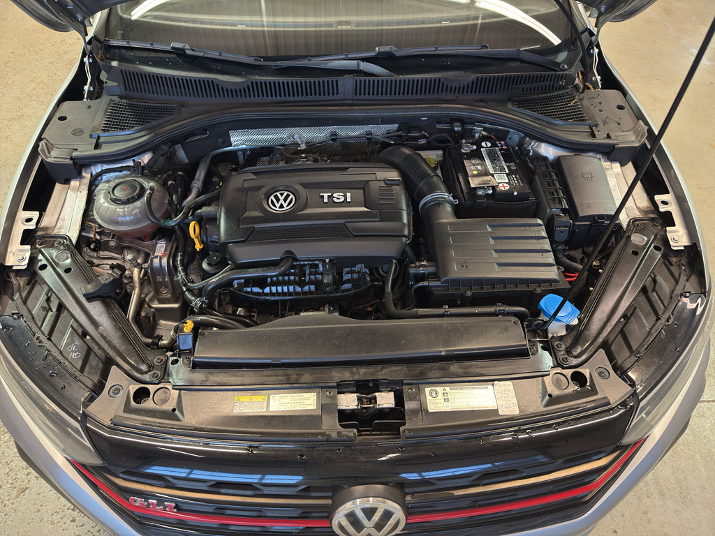 Used 2020 Volkswagen Jetta GLI FWD image 32