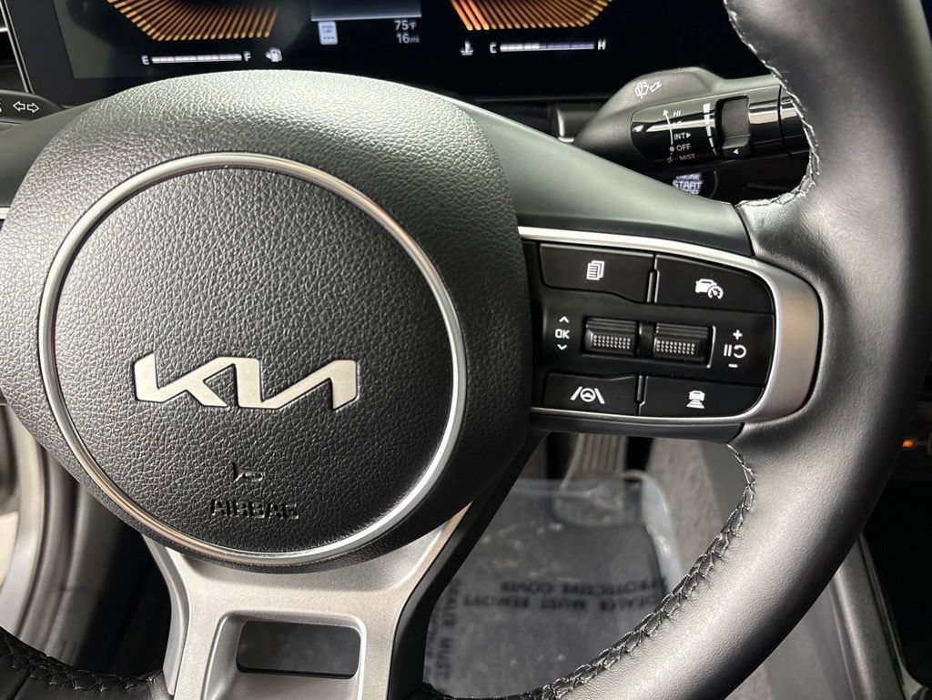 New 2026 Kia K5 GT-Line w/ GT-Line Premium Package FWD image 32