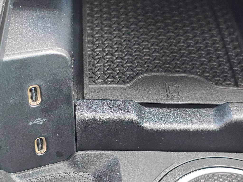 New 2027 Mercedes-Benz E 350 4MATIC Sedan image 33