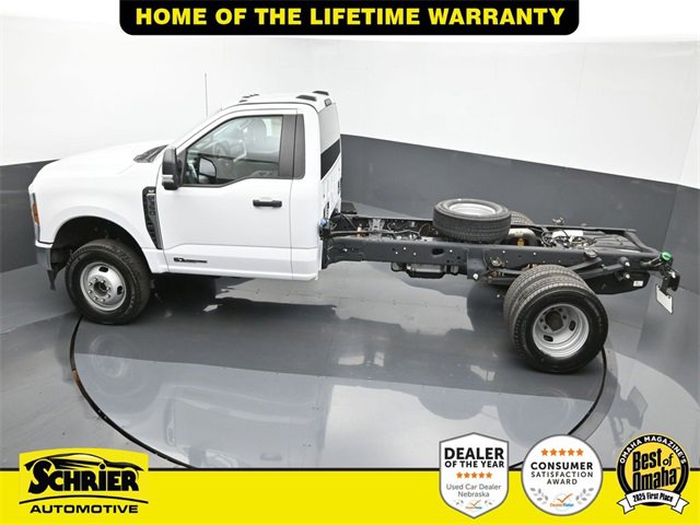 Used 2024 Ford F350 XLT image 44