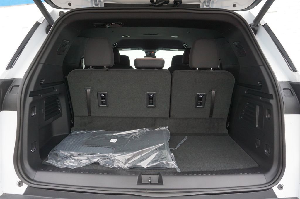 New 2026 Chevrolet Traverse LT image 23