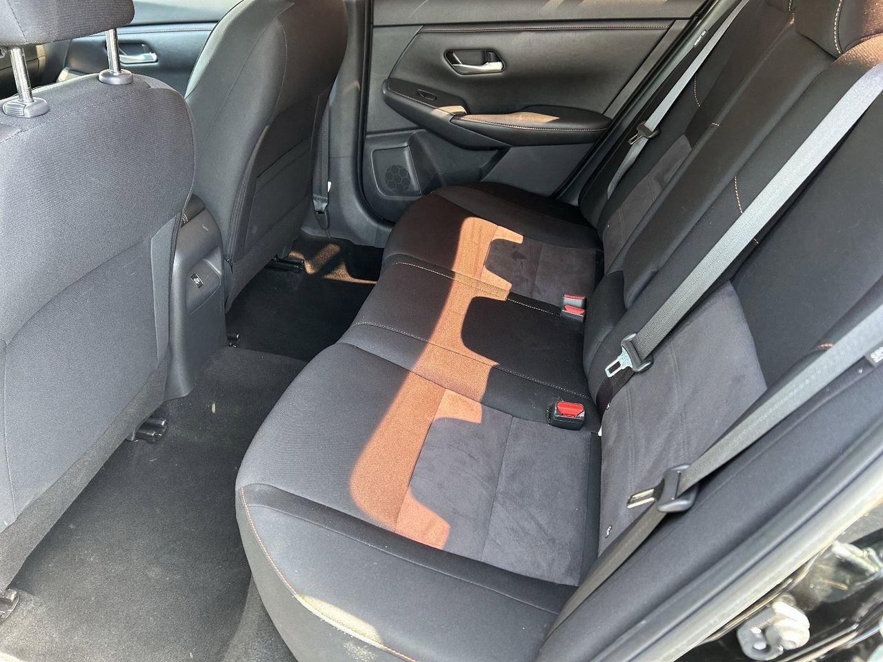 Certified 2022 Nissan Sentra SR w/ Midnight Edition image 14