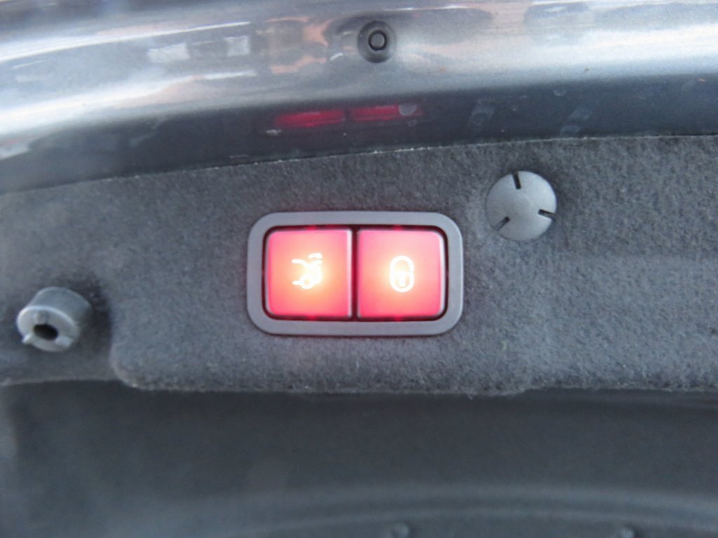 Used 2021 Mercedes-Benz C 300 4MATIC Sedan image 18