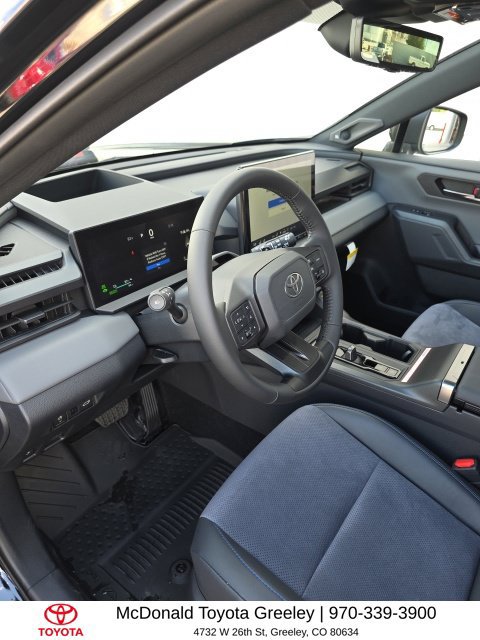 New 2026 Toyota RAV4 XSE w/ Panoramic Sun Roof Package AWD/4WD image 4