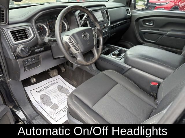 Used 2019 Nissan Titan SV w/ SV Convenience Package AWD/4WD image 18
