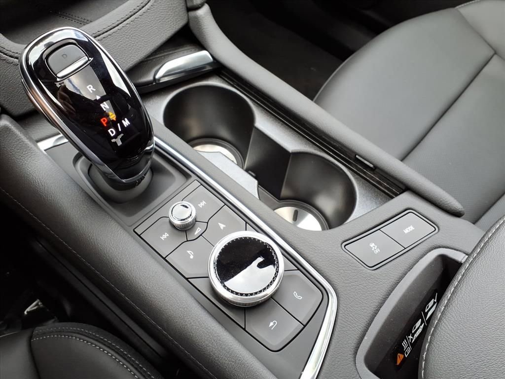 New 2025 Cadillac XT6 Premium Luxury w/ LPO, Floor Liner Package image 20