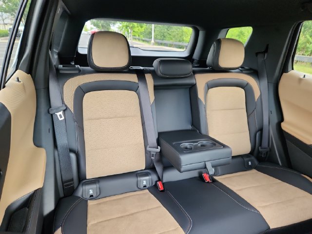 New 2027 Chevrolet Equinox ACTIV w/ Safety and Technology Package FWD image 17
