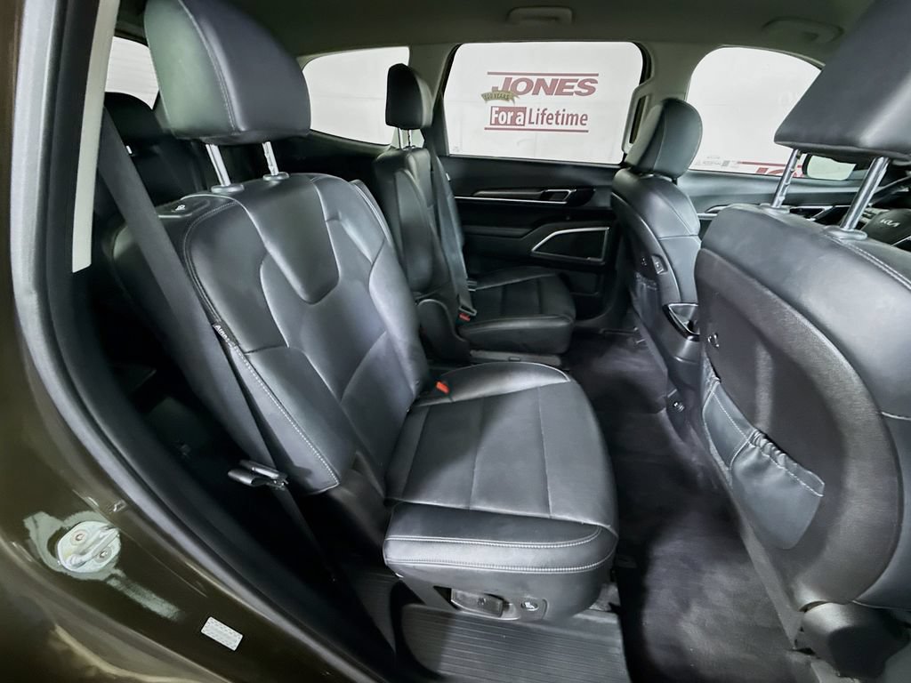 Used 2023 Kia Telluride S AWD/4WD image 31
