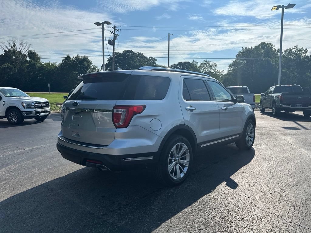 Used 2019 Ford Explorer Limited w/ Class III Trailer Tow Package FWD image 3