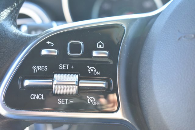 Used 2020 Mercedes-Benz GLC 300 4MATIC image 20