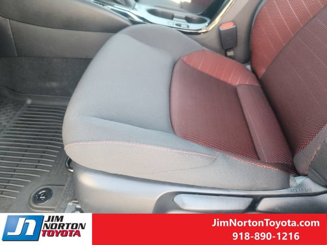 Used 2025 Toyota Corolla SE w/ SE Premium Package FWD image 25