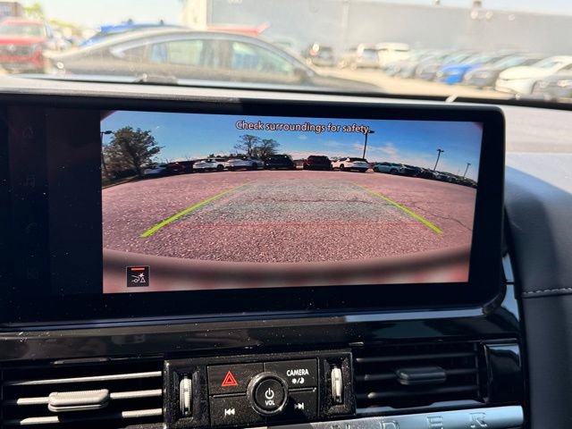 New 2026 Nissan Pathfinder SV AWD/4WD image 36