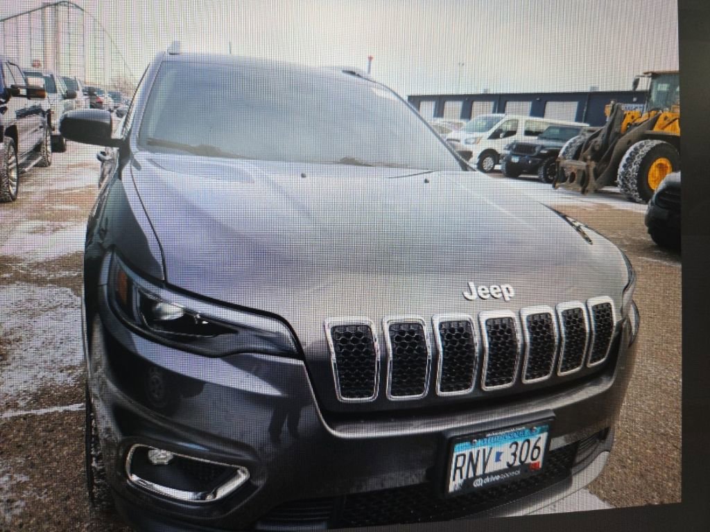 Used 2019 Jeep Cherokee Limited image 12