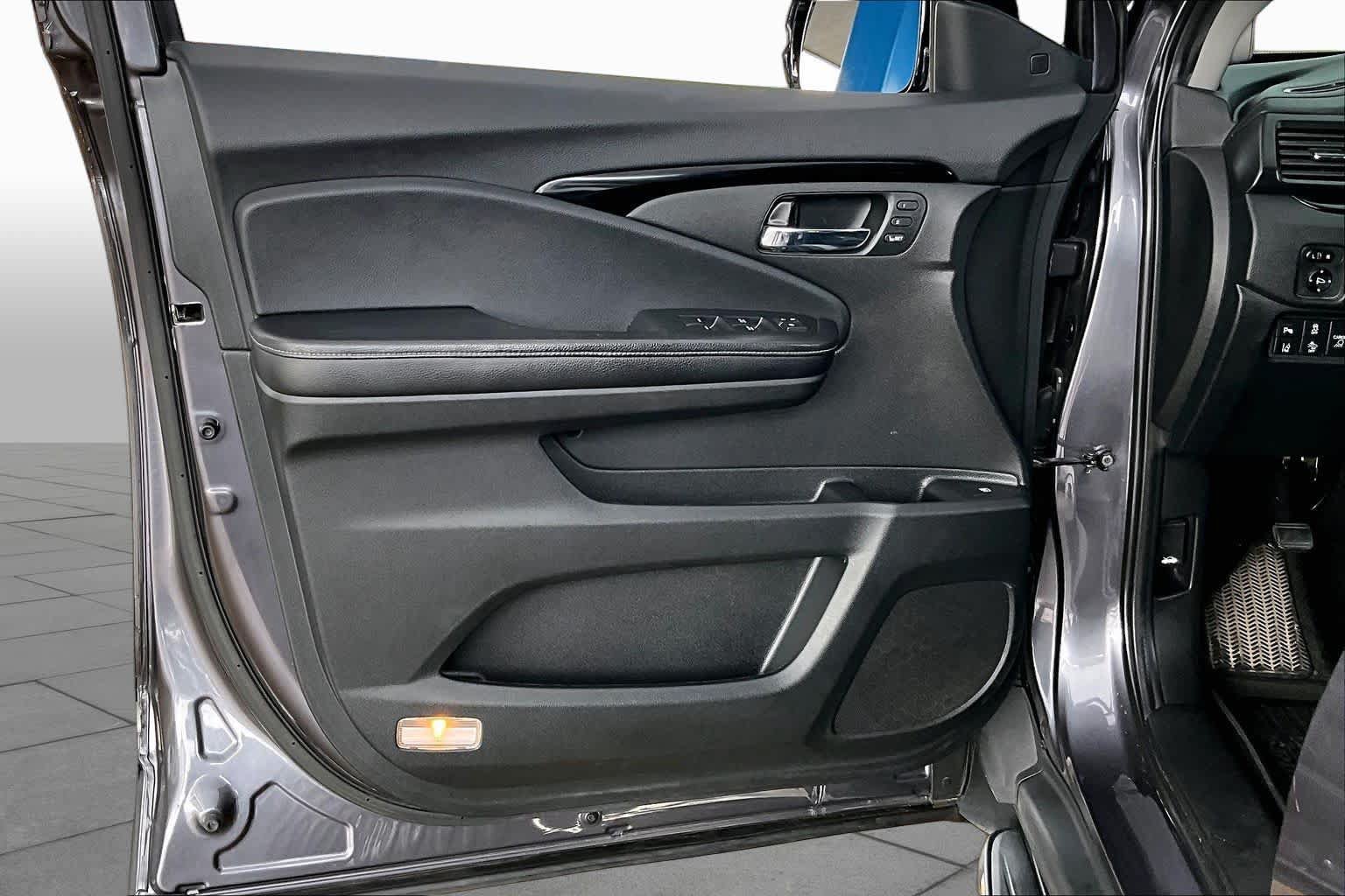 Certified 2020 Honda Ridgeline RTL-E image 22