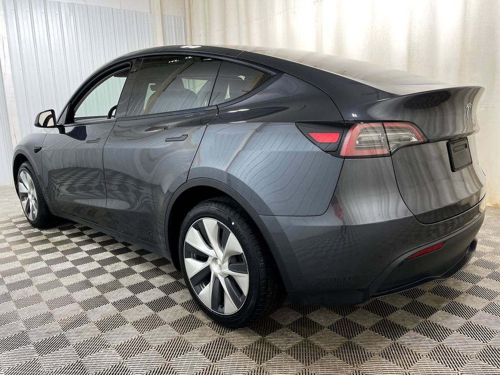 Used 2023 Tesla Model Y Long Range image 16
