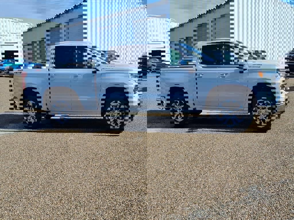 New 2026 Chevrolet Silverado 1500 LTZ w/ LTZ Premium Package image 4